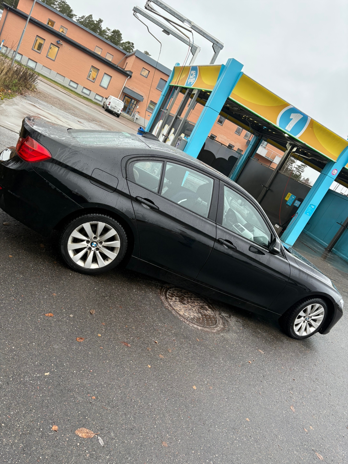 BMW 320 d Sedan Steptronic 2013, bild 7/7
