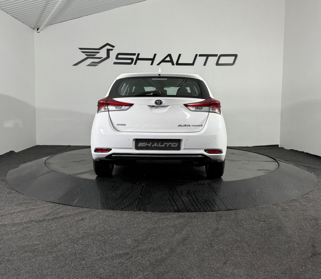 Toyota Auris Hybrid e-CVT Active 2016, bild 6/15