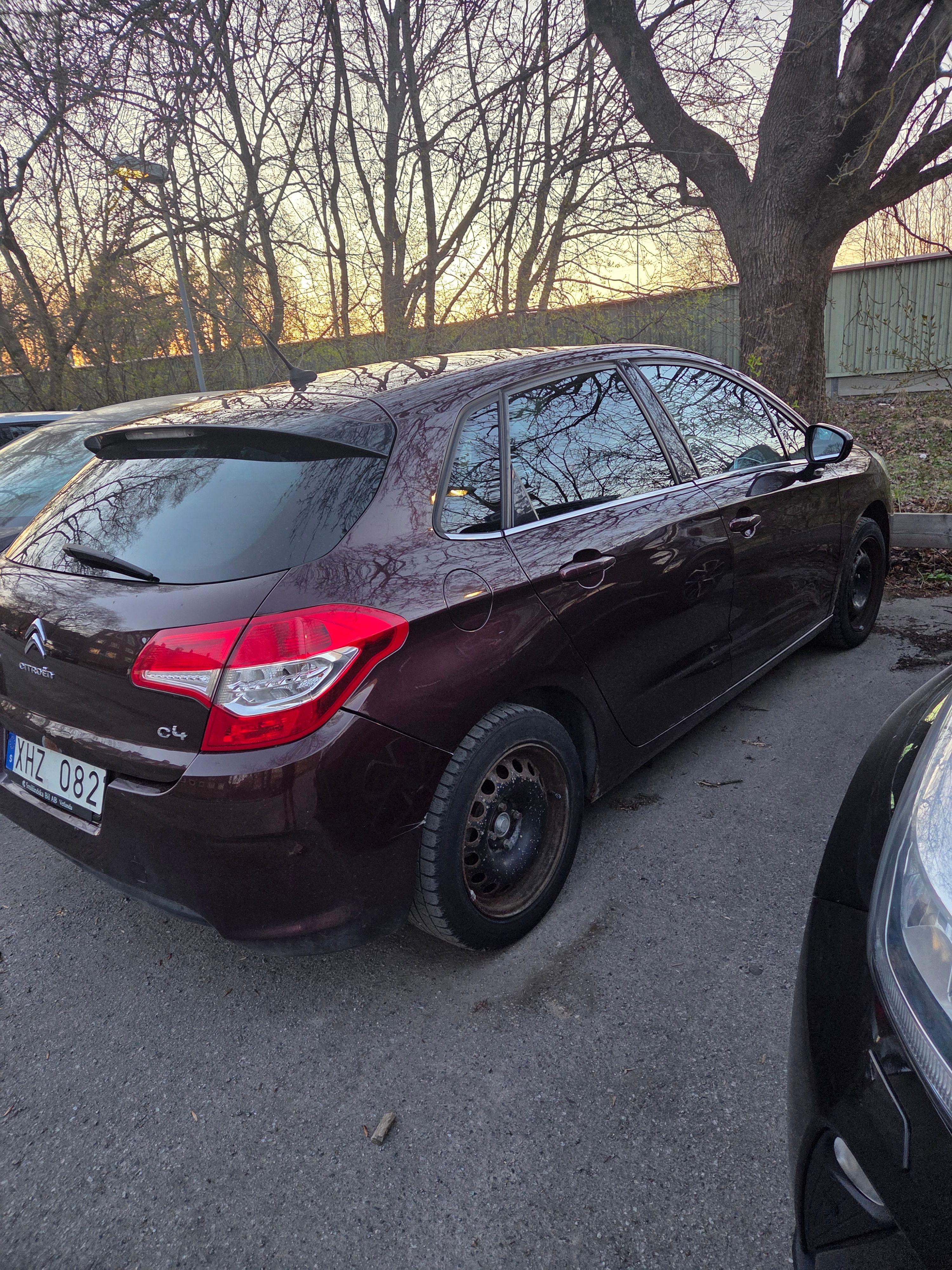 Citroen C4 HDi 90 2011, kuva 6/8