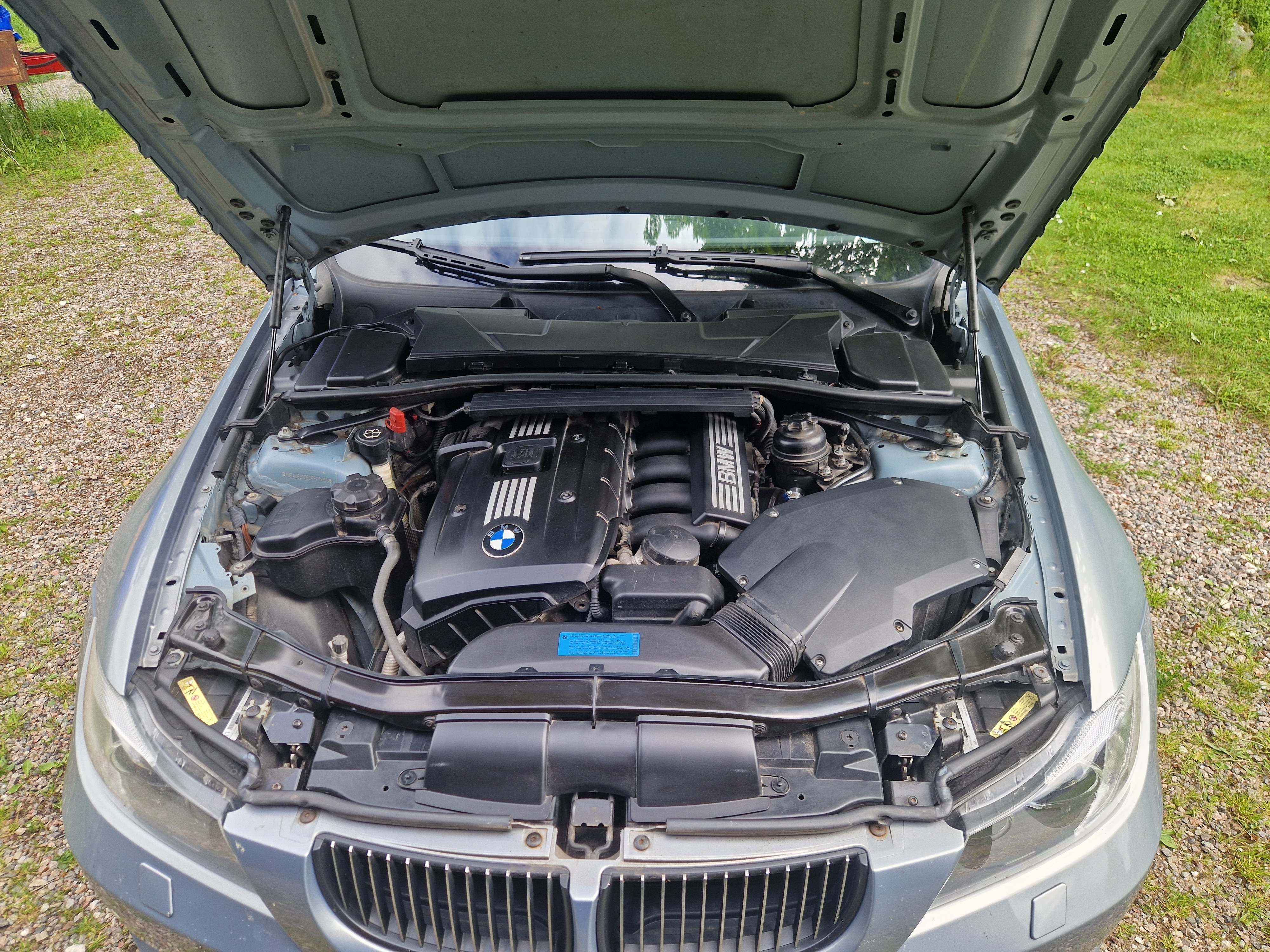 BMW 330 i Sedan Manuell 2005, bild 4/6