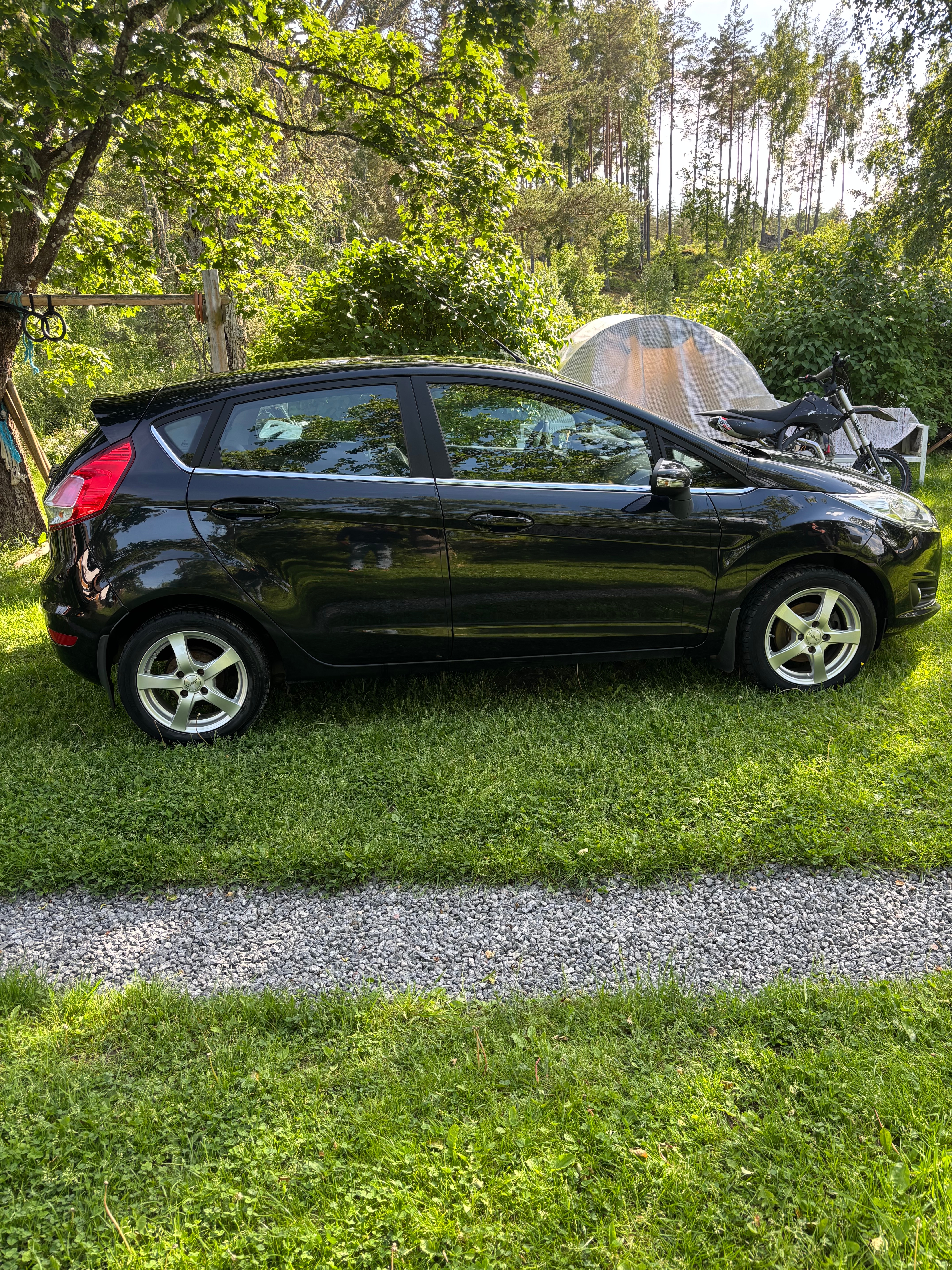 Ford Fiesta 2015, bild 3/10