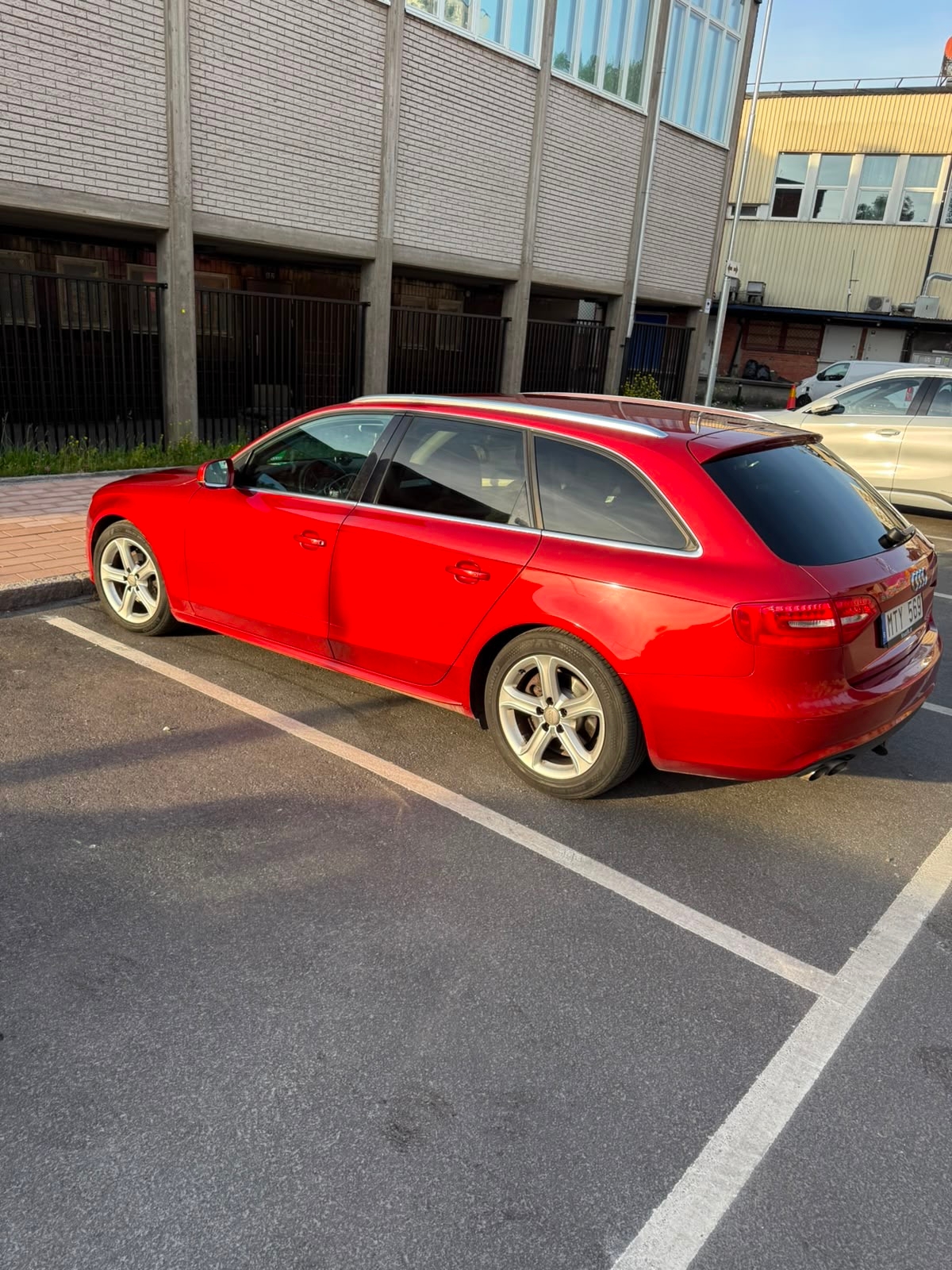 Audi A4 2013, bild 6/10