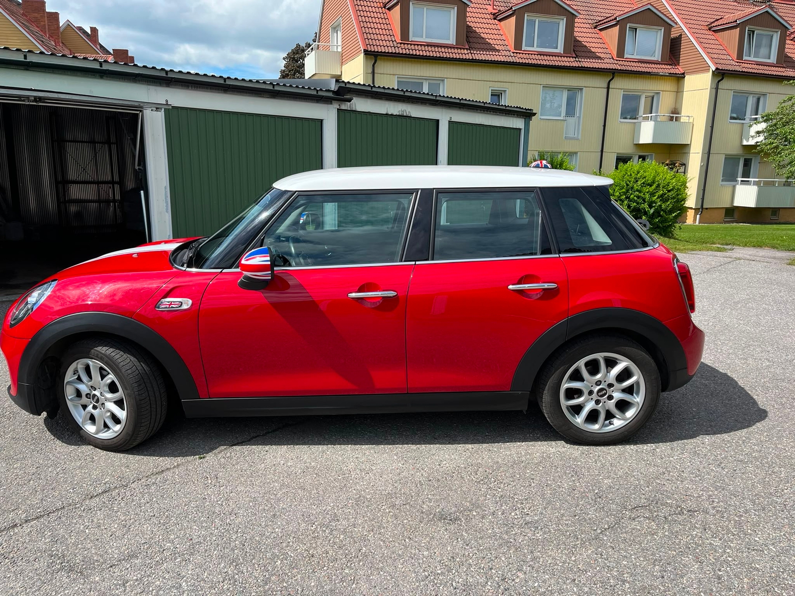 MINI Cooper 5-dörrars Manuell 2019, bild 2/10