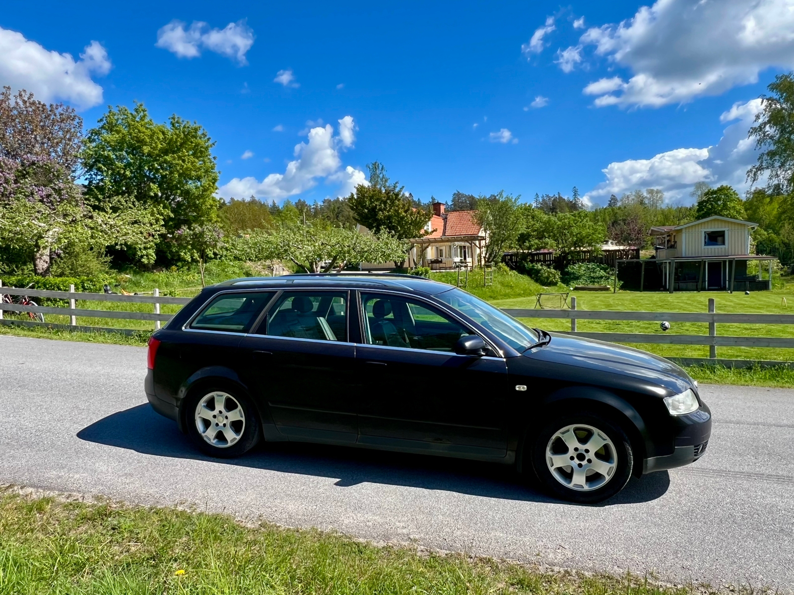 Audi A4 Avant 2.5 TDI V6 quattro Manuell 2002, kuva 3/6