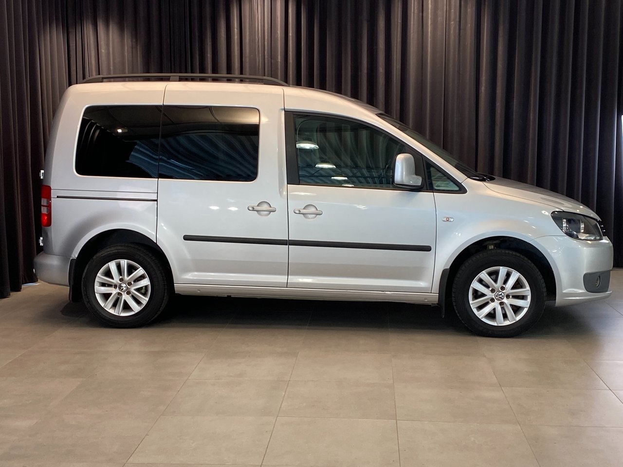 Volkswagen Caddy 2011, bild 5/10