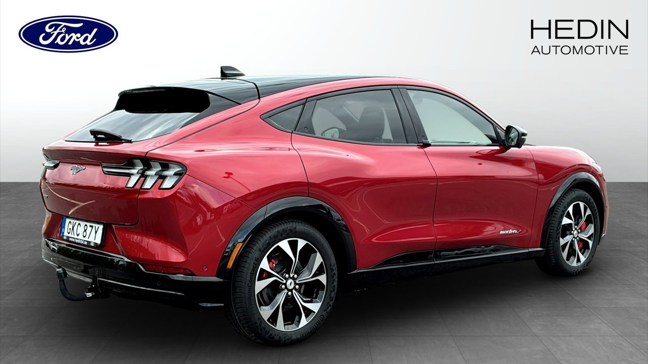 Ford Mustang Mach-E Long Range AWD 2021, bild 2/9