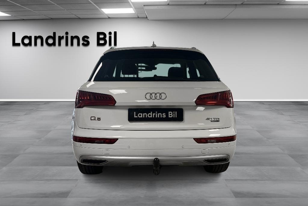 Audi Q5 2019, photo 4/14