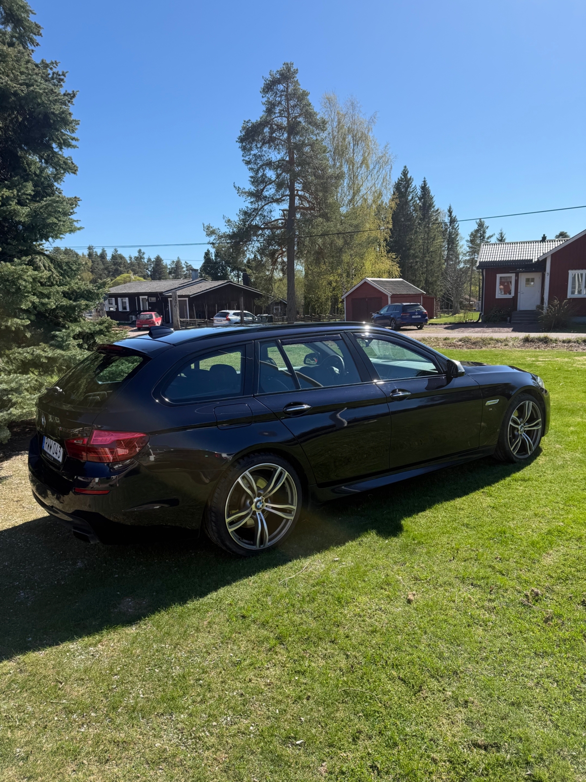BMW M550d xDrive Touring Steptronic 2015, bild 2/6