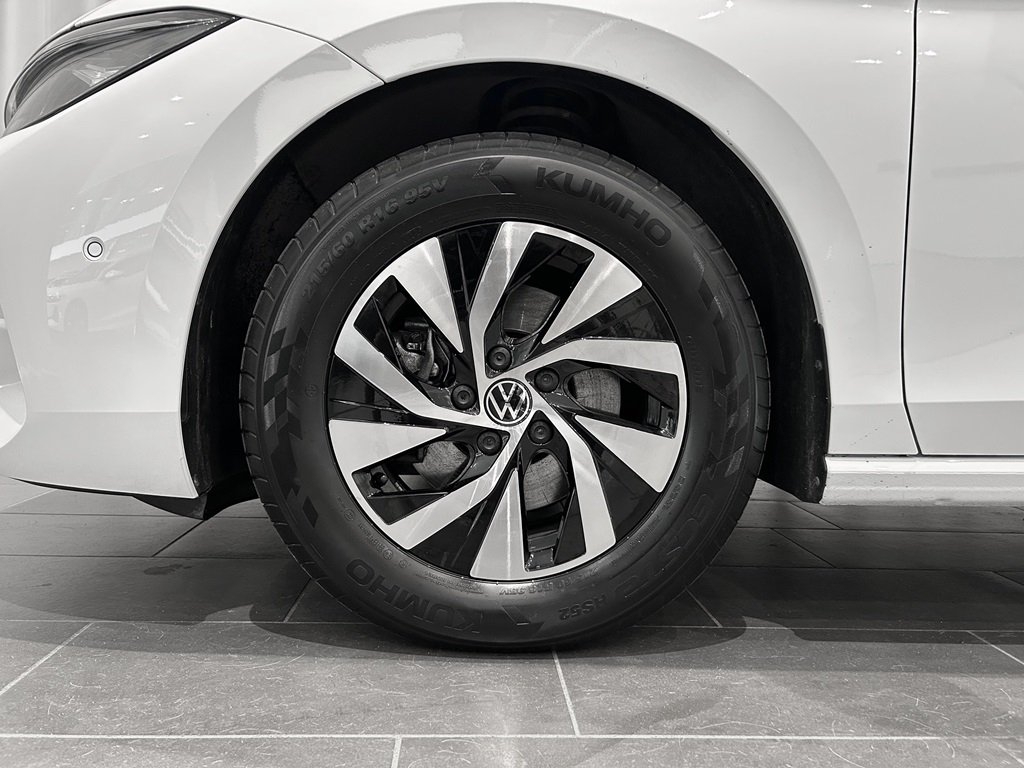 Volkswagen Passat 2025, bild 5/10