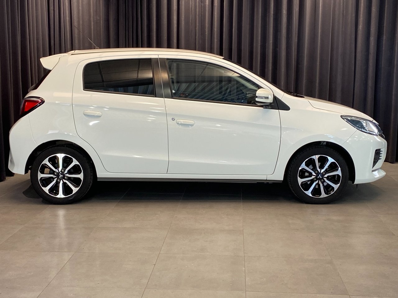 Mitsubishi Space Star 2022, bild 5/10