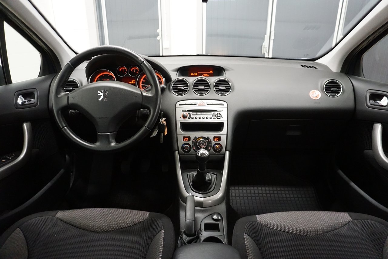Peugeot 308 2009, bild 2/10