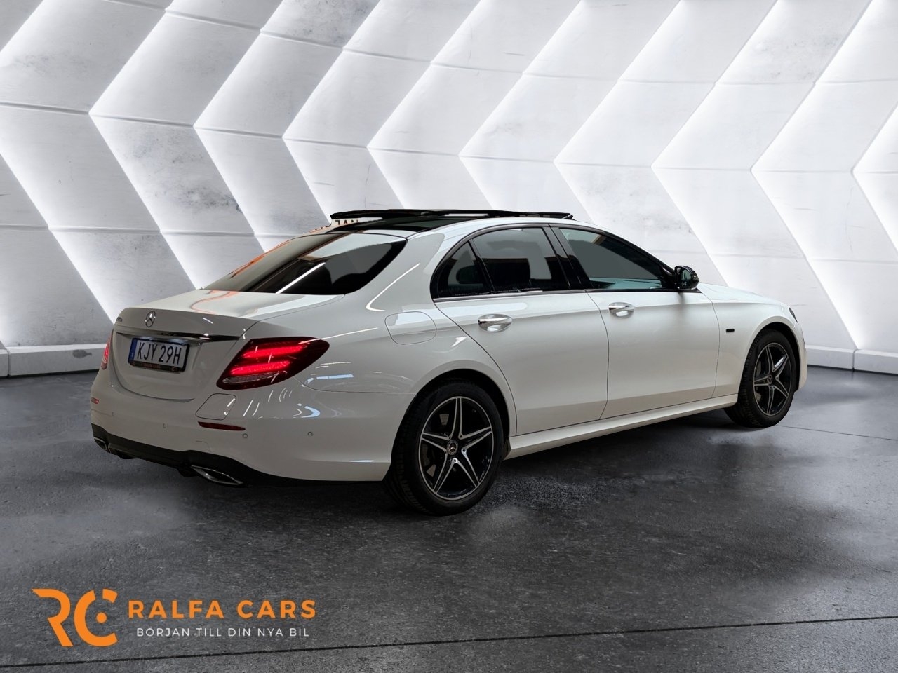 Mercedes-Benz E 2020, photo 7/19