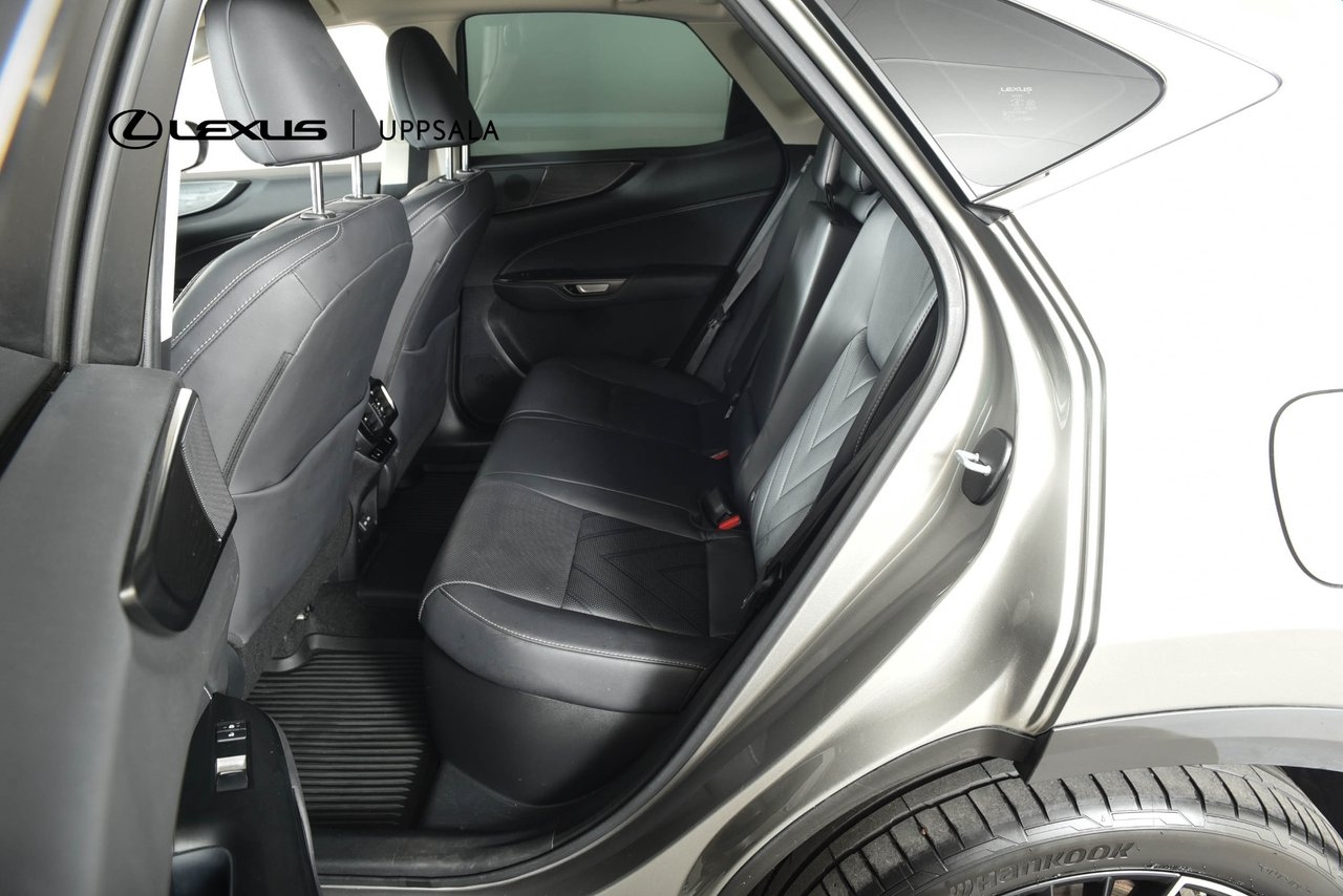 Lexus NX 450h+ Luxury Plug-In Dragkrok 2022, photo 7/24