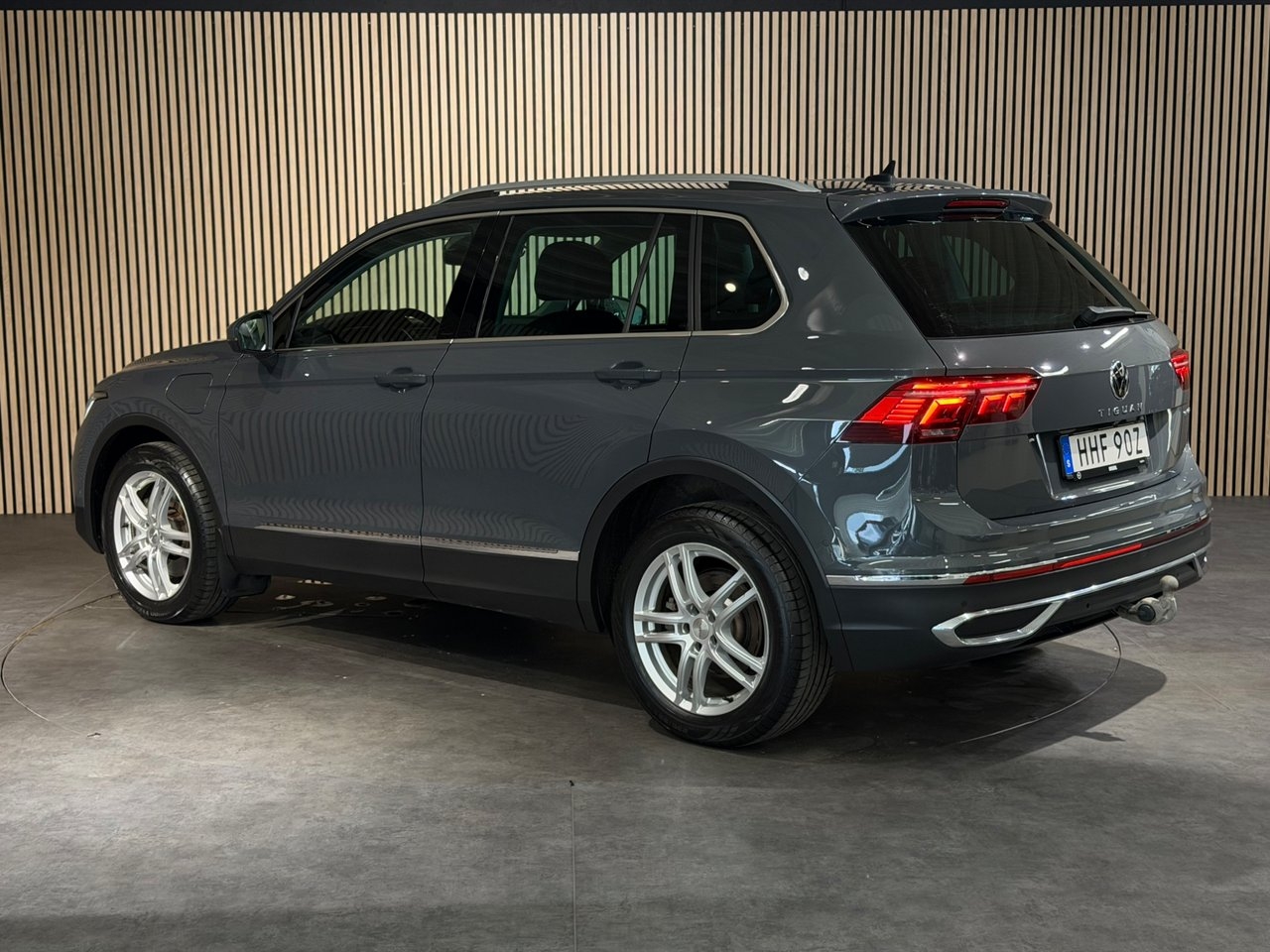 Volkswagen Tiguan 2021, photo 3/10