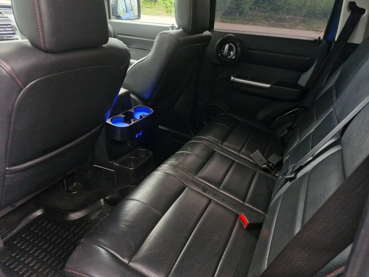Dodge Nitro 4.0 V6 AWD&takluckan& 2008, photo 7/10