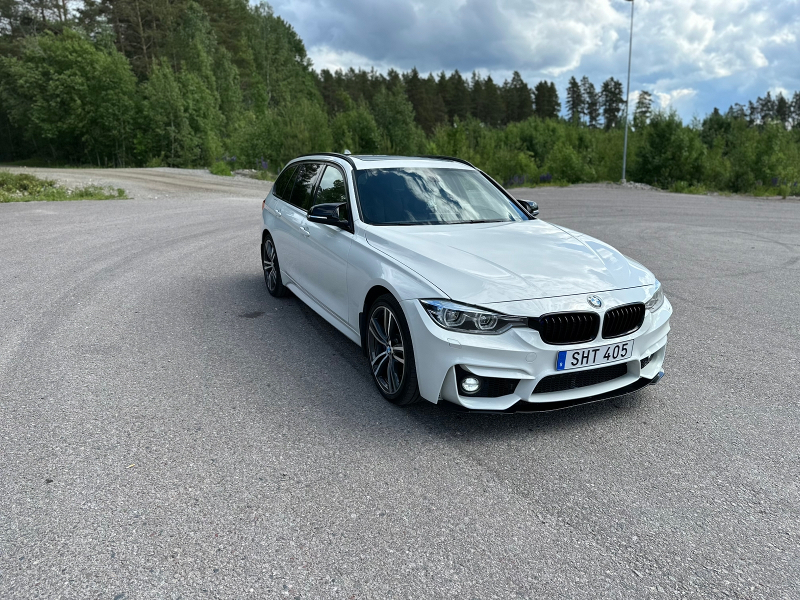BMW 320 d xDrive Touring Steptronic 2017, bild 6/10