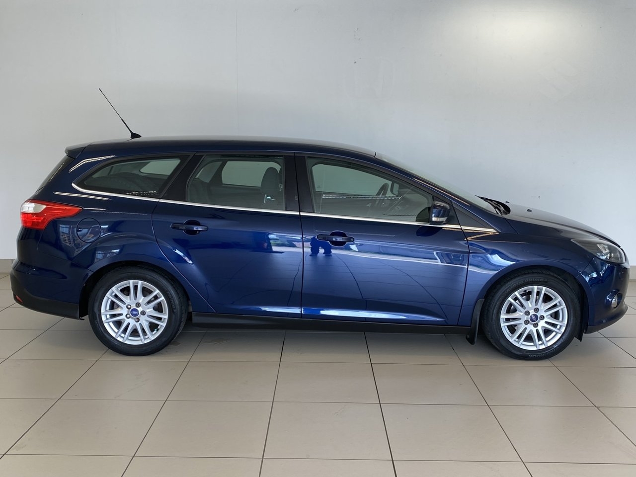Ford Focus 2013, photo 6/10