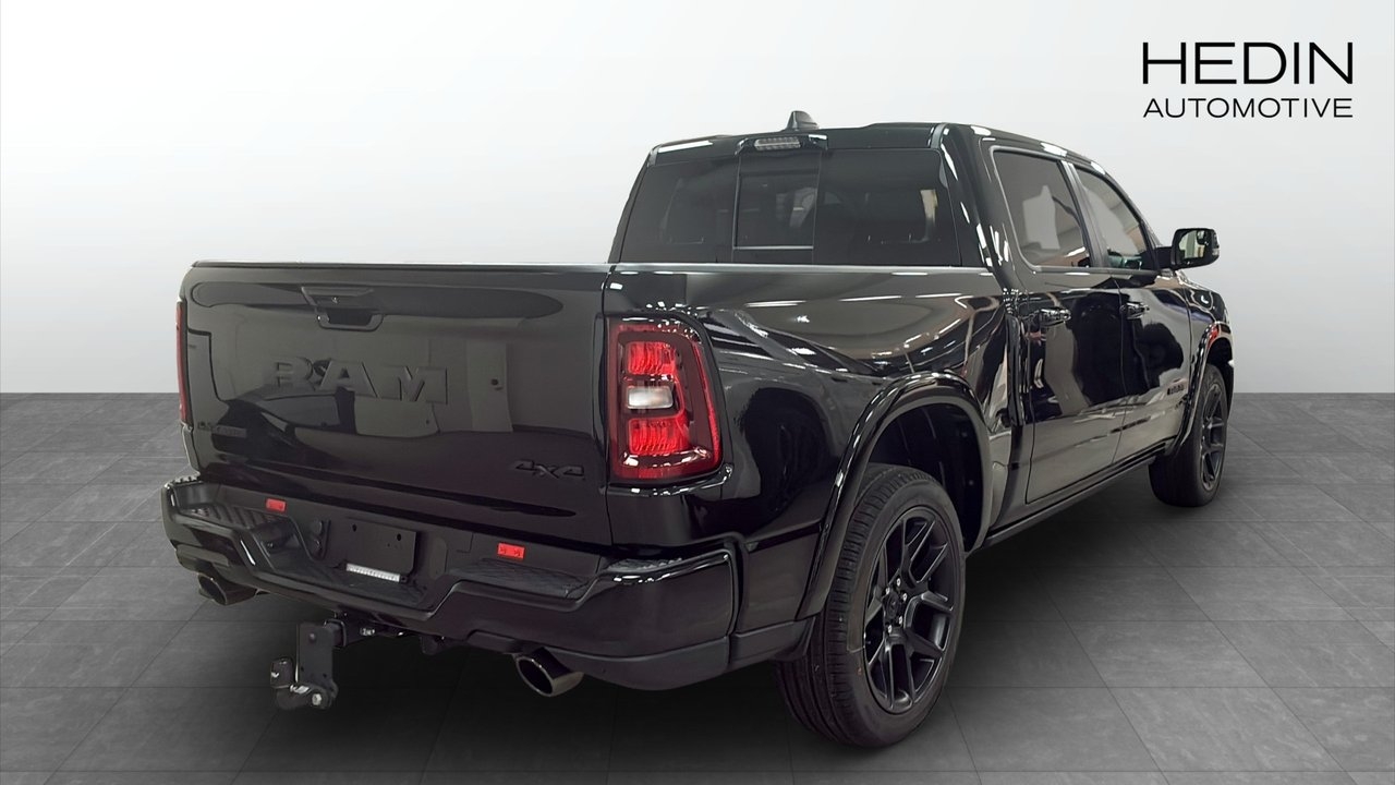 RAM 1500 Laramie Night Edition 2025, photo 2/10