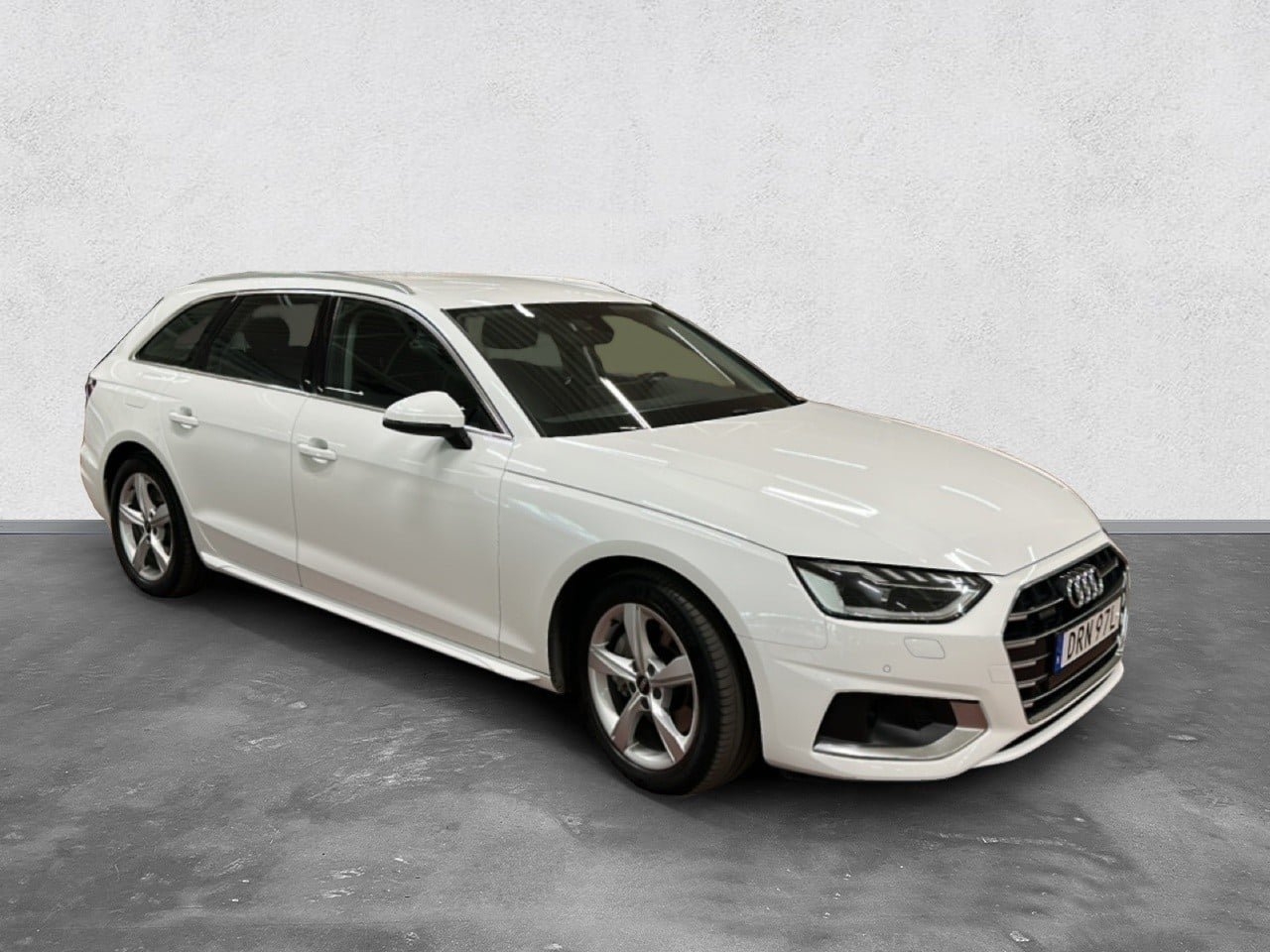 Audi A4 2023, kuva 7/19