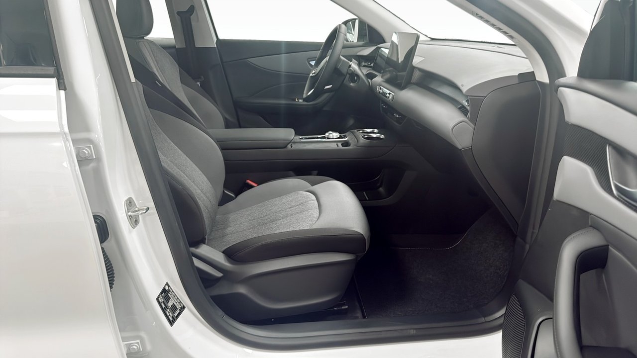 MG S5 EV Comfort 49KWH 2025, bild 3/10