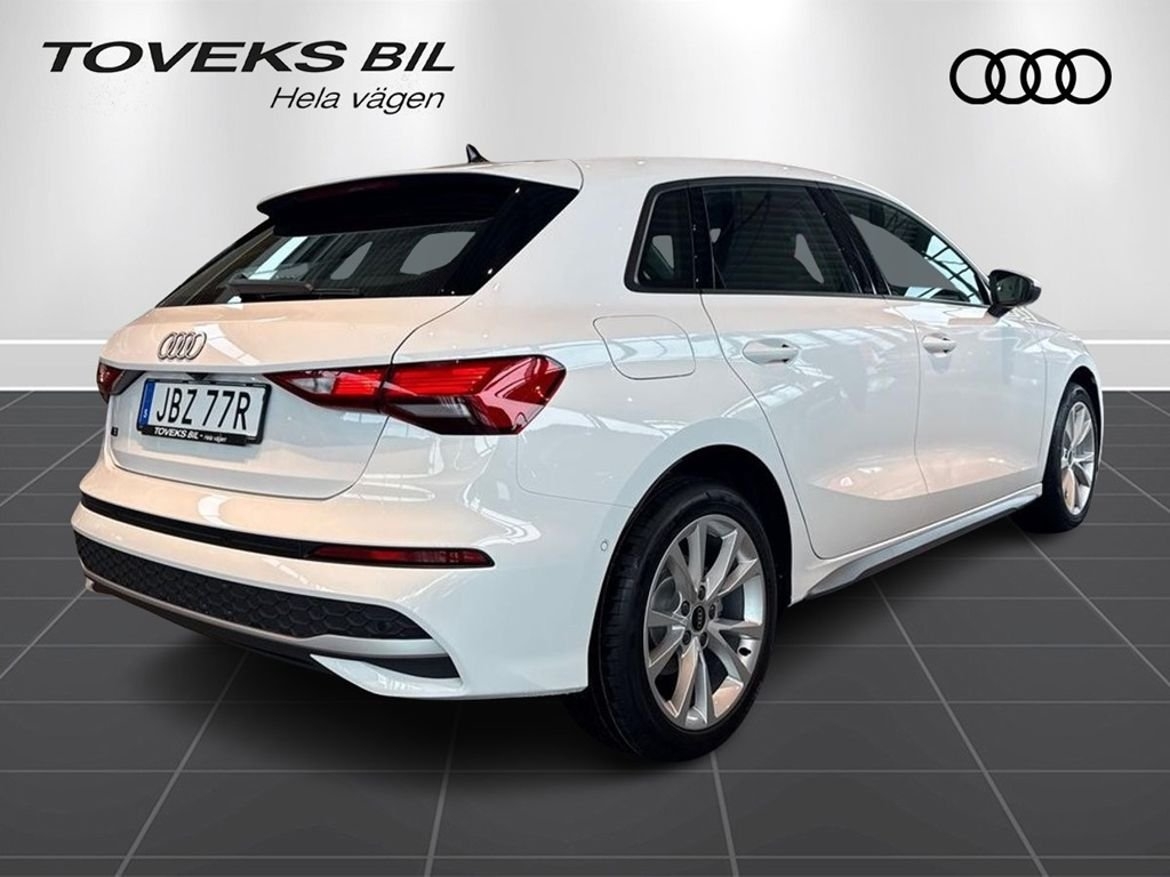 Audi A3 TFSI e Proline 204 hK S tronic 2026, bild 2/10