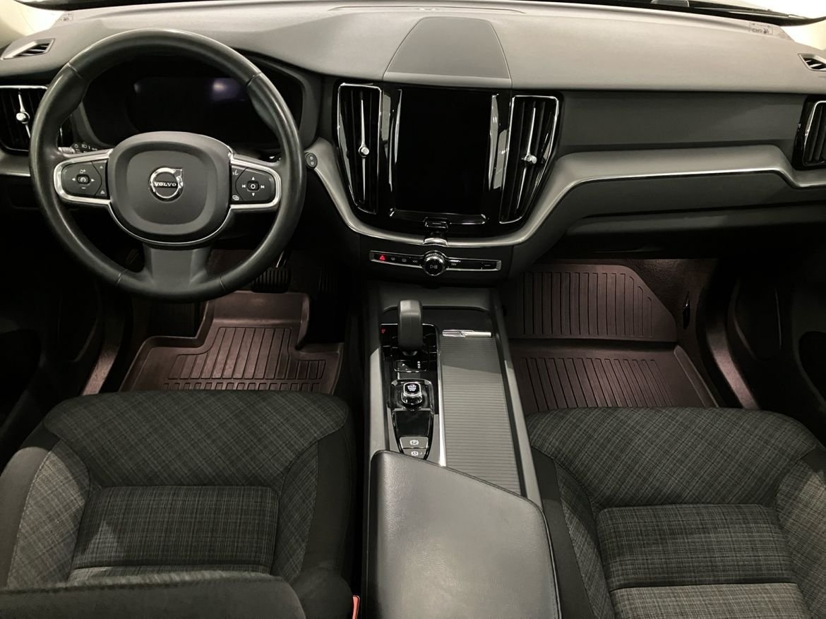 Volvo XC60 Recharge T6 Core Edition 2023, bild 6/10