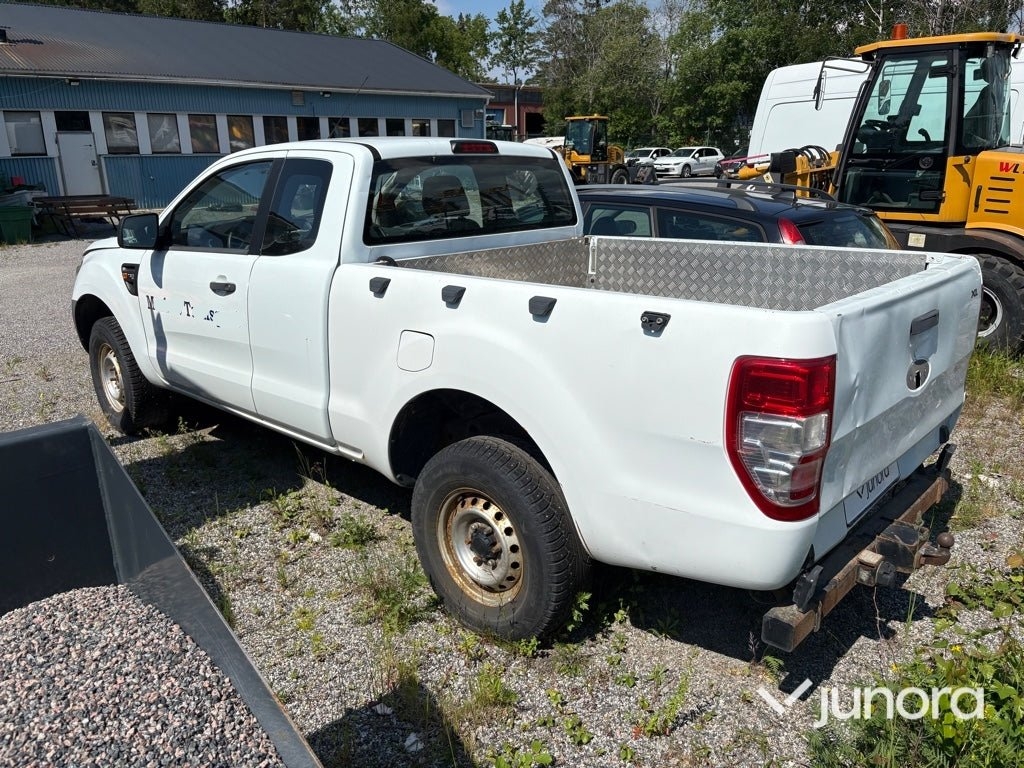 Ford Ranger SuperCab 2.2 TDCi 4x4 Euro 5 2013, bild 2/25