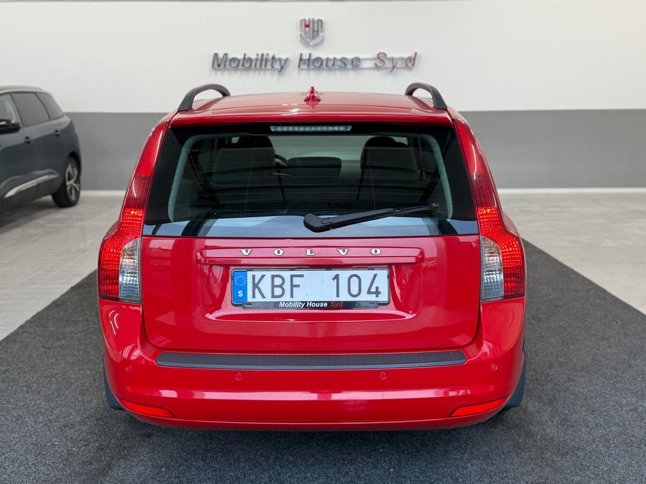Volvo V50 1.6 D Momentum Euro 4 2010, kuva 7/16