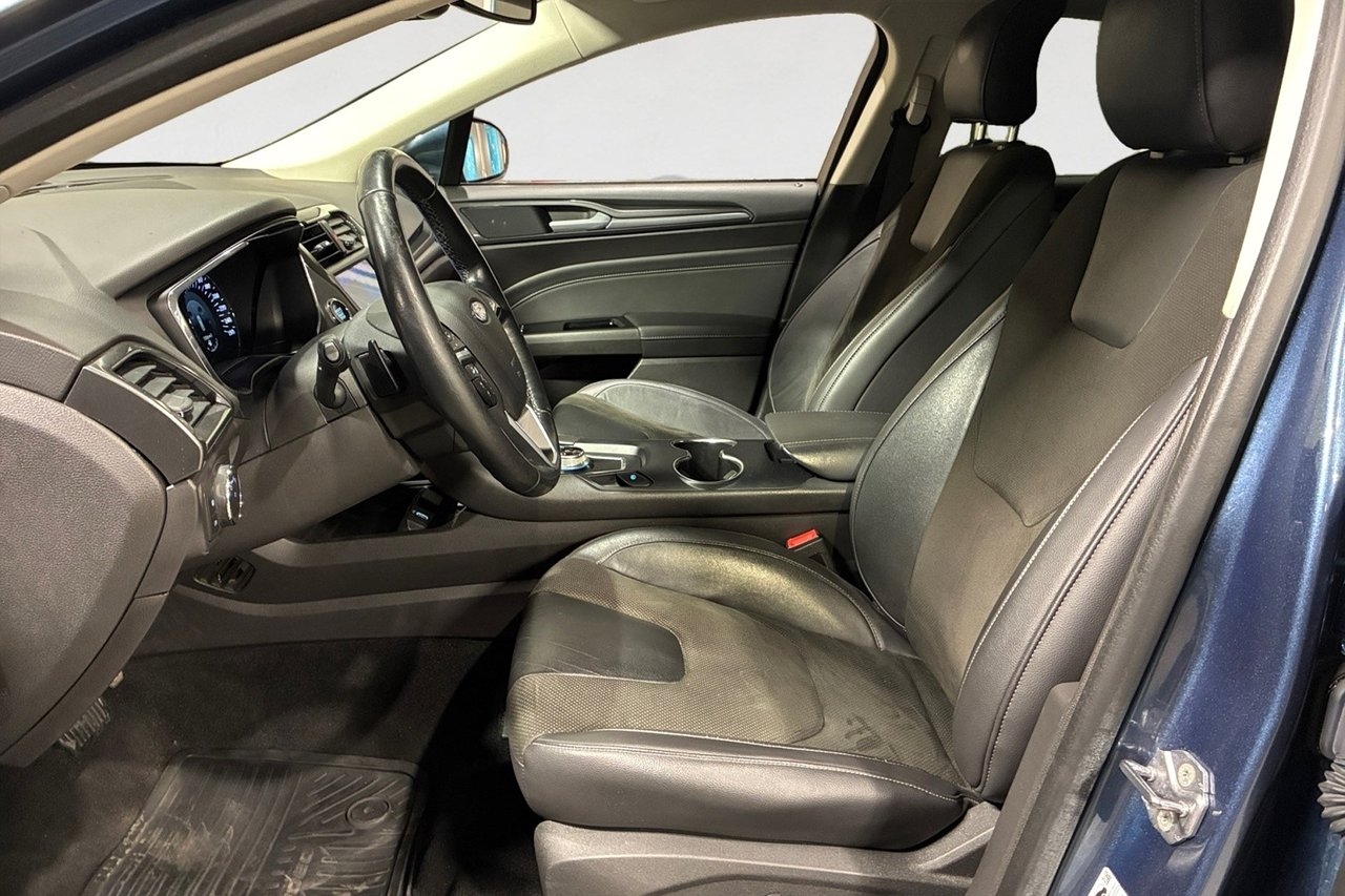 Ford Mondeo 2.0 EcoBlue 190 HK AUT MOMS 2020, bild 3/17