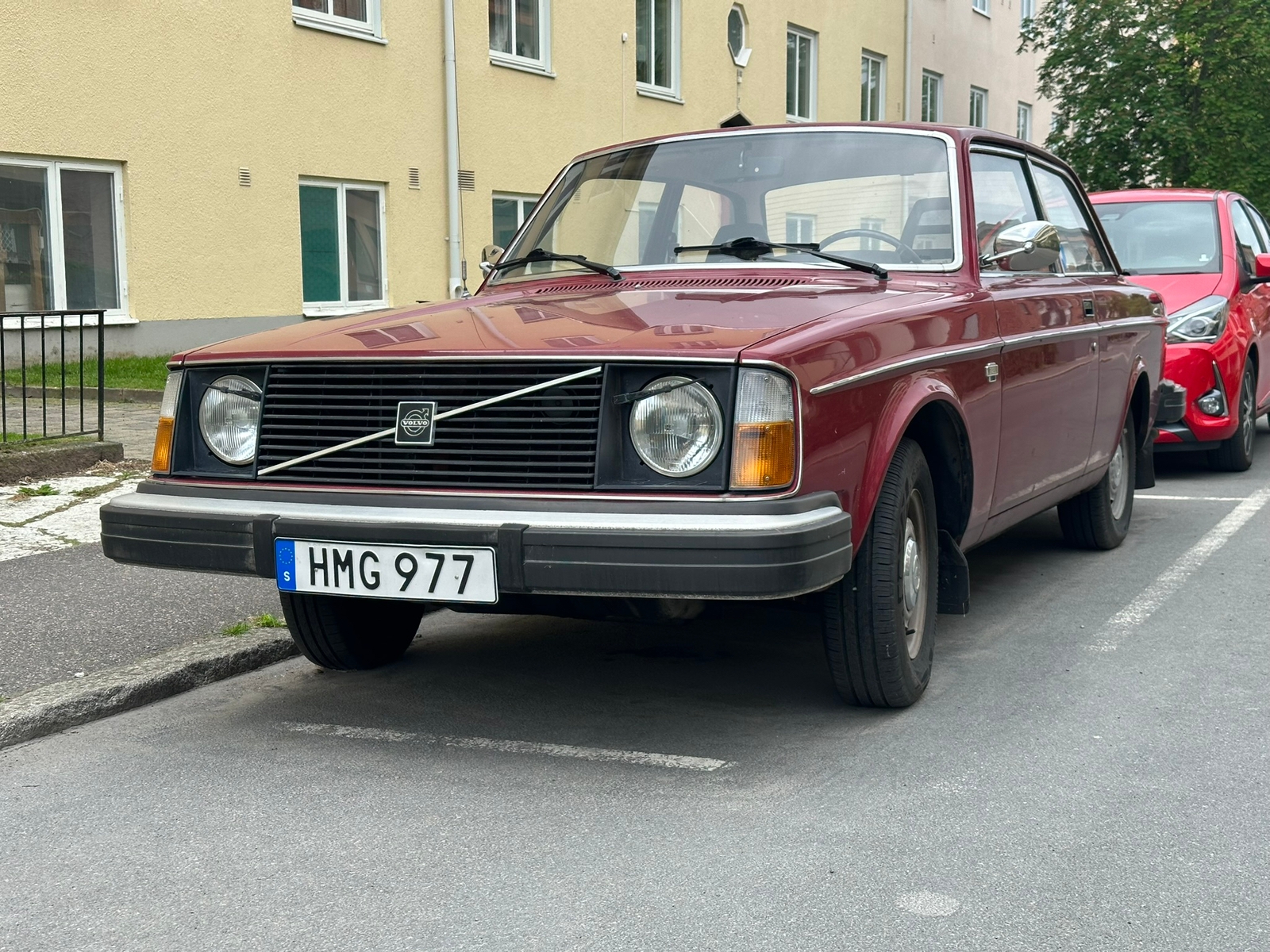 Volvo 242