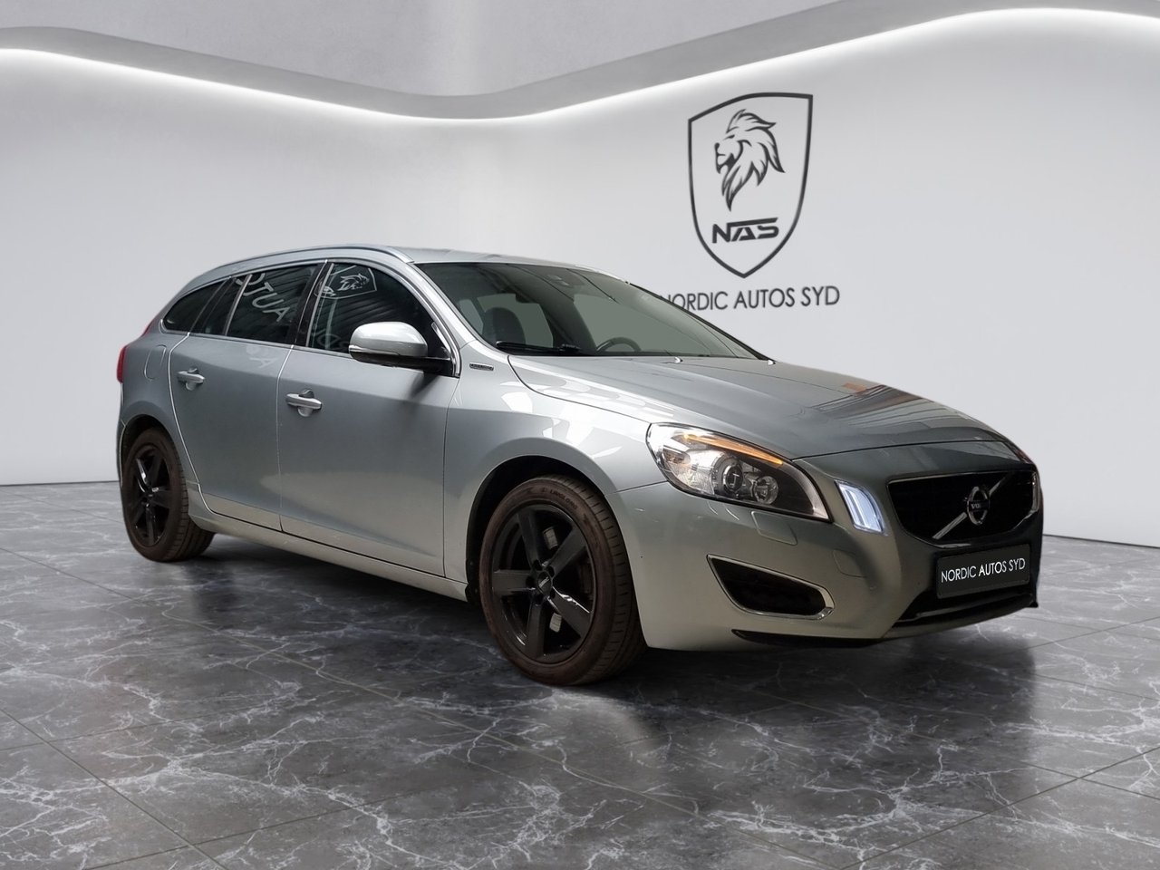Volvo V60 2013, photo 7/10