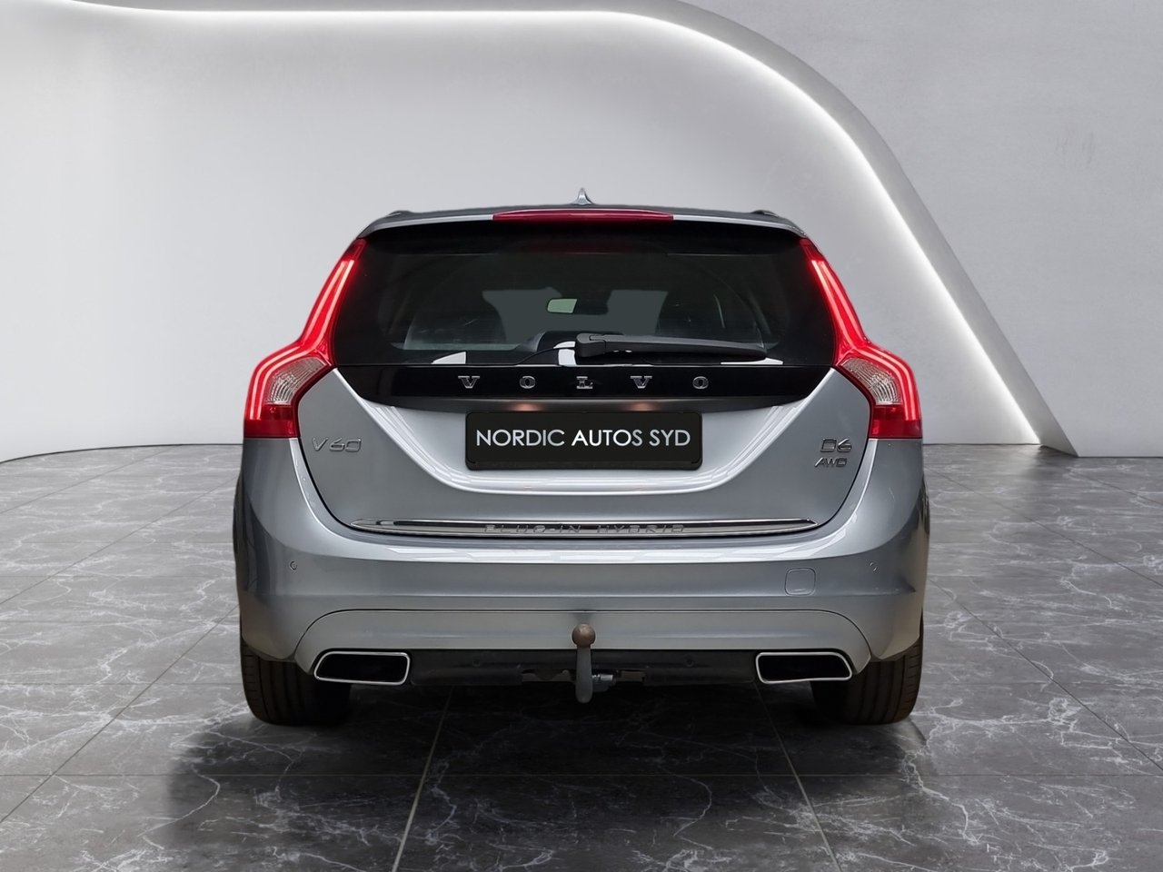 Volvo V60 2013, photo 4/10