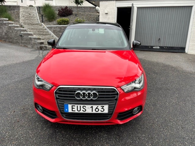 Audi A1 Sportback 1.6 TDI Manuell 2014, bild 3/10