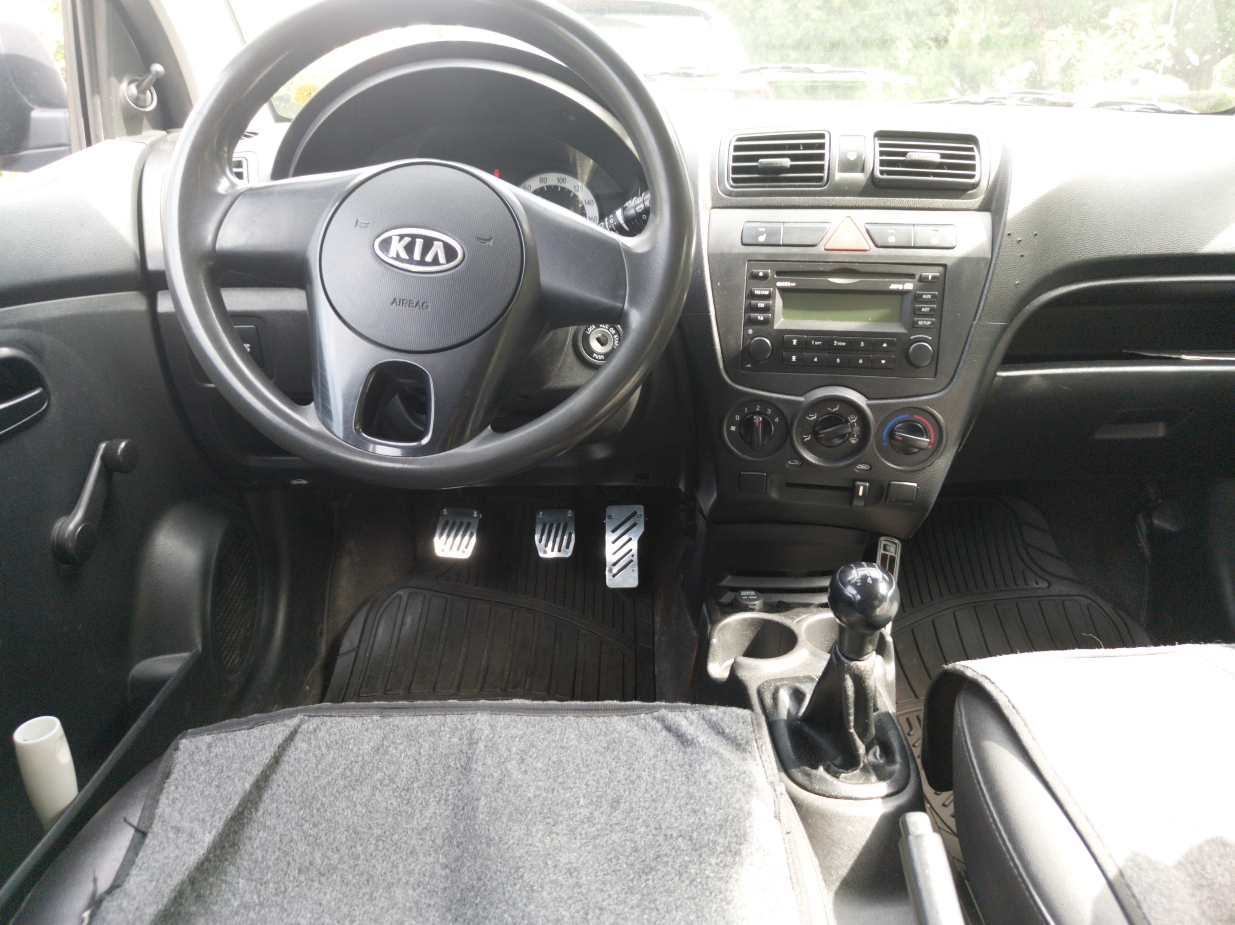 Kia Picanto 1.1 Manuell 2010, kuva 5/6