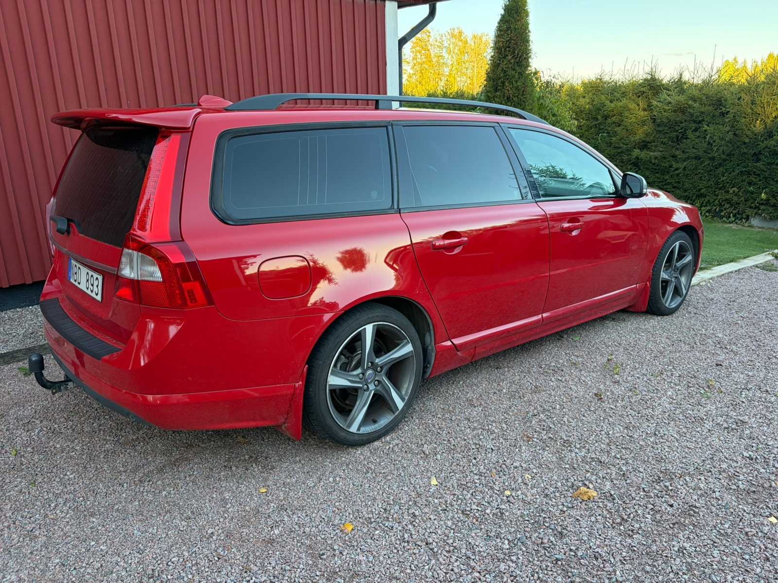 Volvo V70 D4 R-Design Geartronic 2013, photo 2/7