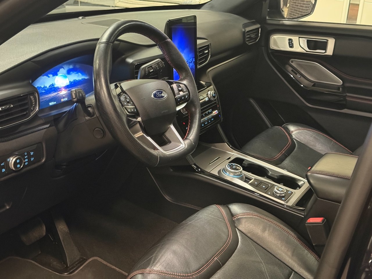 Ford Explorer 2021, photo 6/10