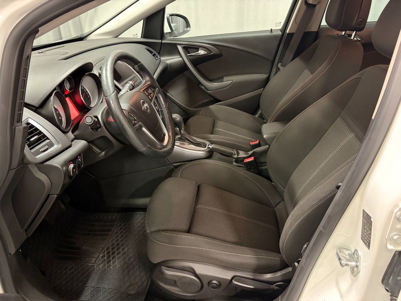Opel Astra 2015, bild 6/10