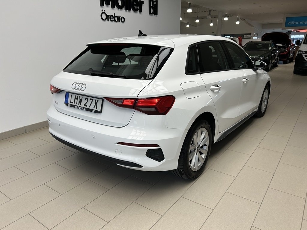 Audi A3 Sportback 35 TFSI 150hk PROLINE 2023, bild 5/10