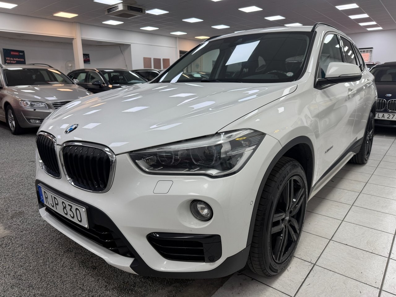 BMW X1 xDrive20d NY BESIKTIAD NY SERVAD 2017, bild 2/21