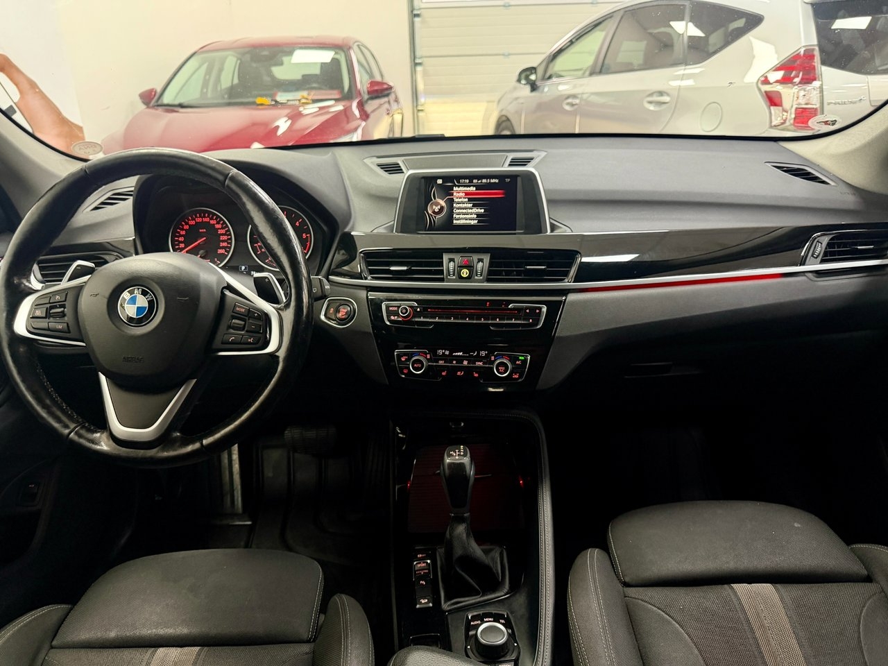 BMW X1 xDrive20d NY BESIKTIAD NY SERVAD 2017, bild 6/21