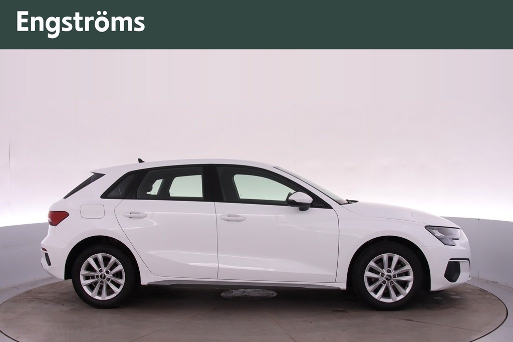 Audi A3 Sportback TFSI PROLINE 150hk 2023, bild 2/10