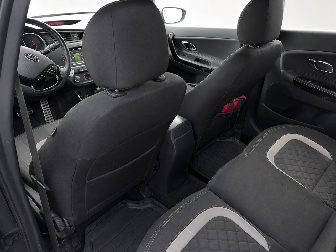 Kia Ceed 2016, photo 6/6