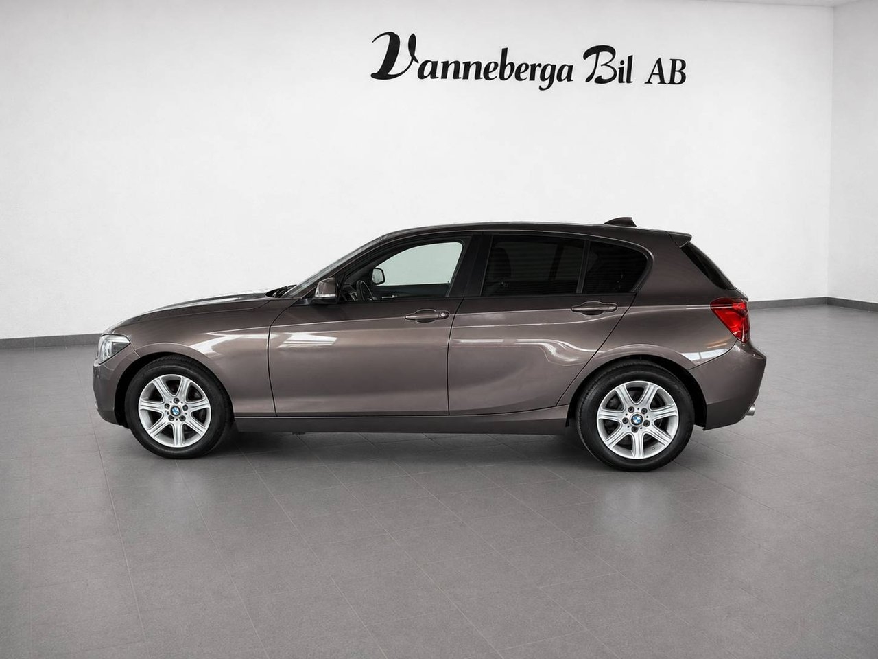 BMW 118 d 5-dörrars Steptronic Euro 5 2014, photo 3/6