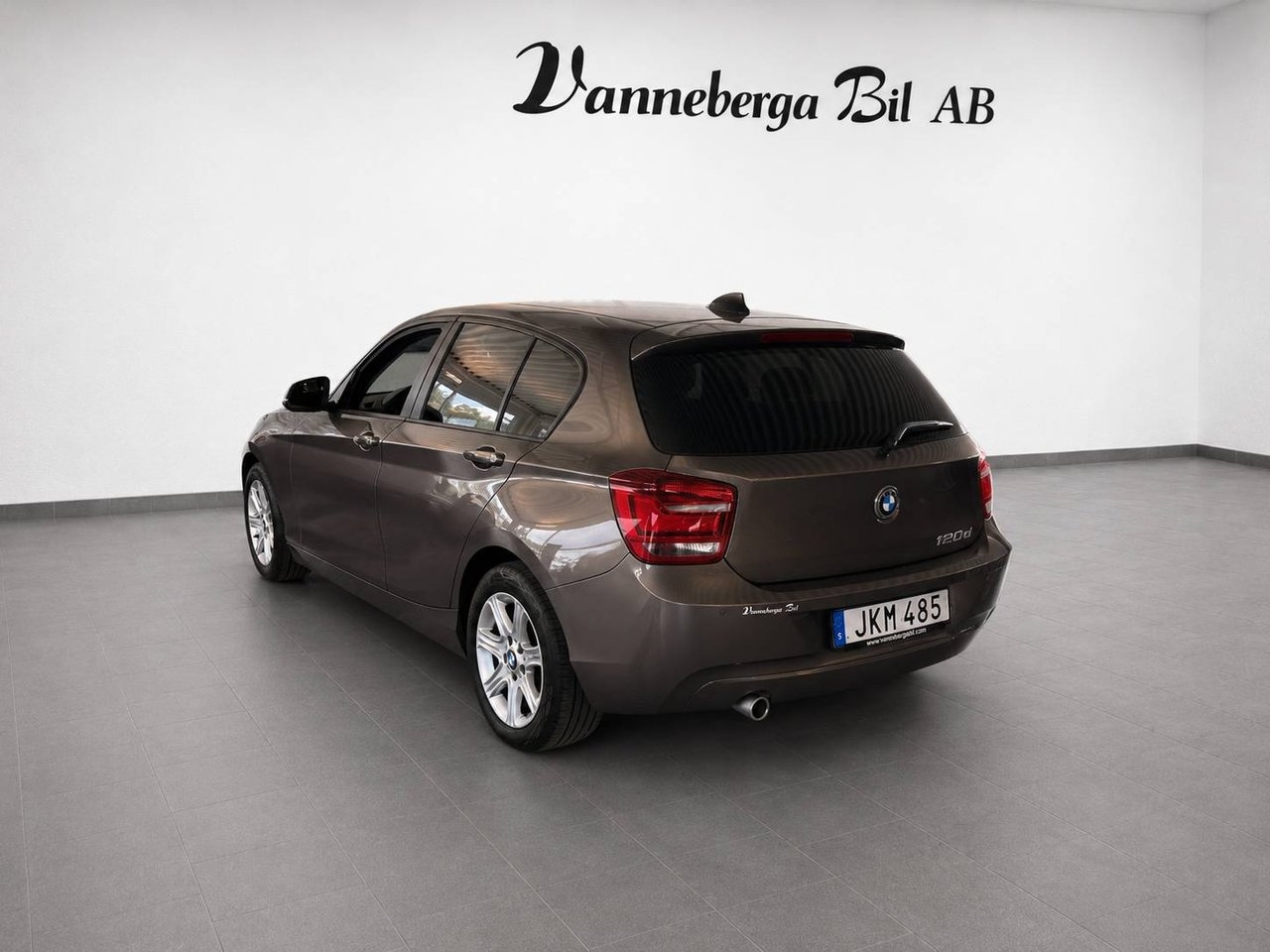 BMW 118 d 5-dörrars Steptronic Euro 5 2014, photo 4/6