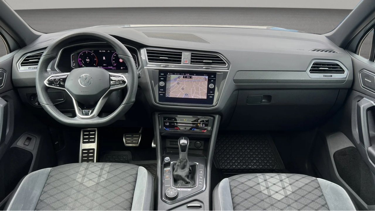 Volkswagen Tiguan 2021, photo 6/9
