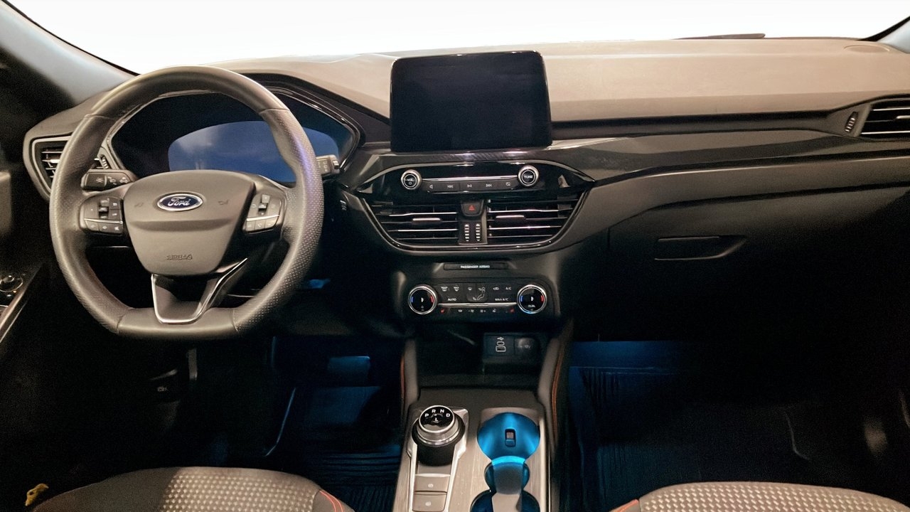 Ford Kuga Plug-In Hybrid E-CVT, 225hk 2024, bild 4/9