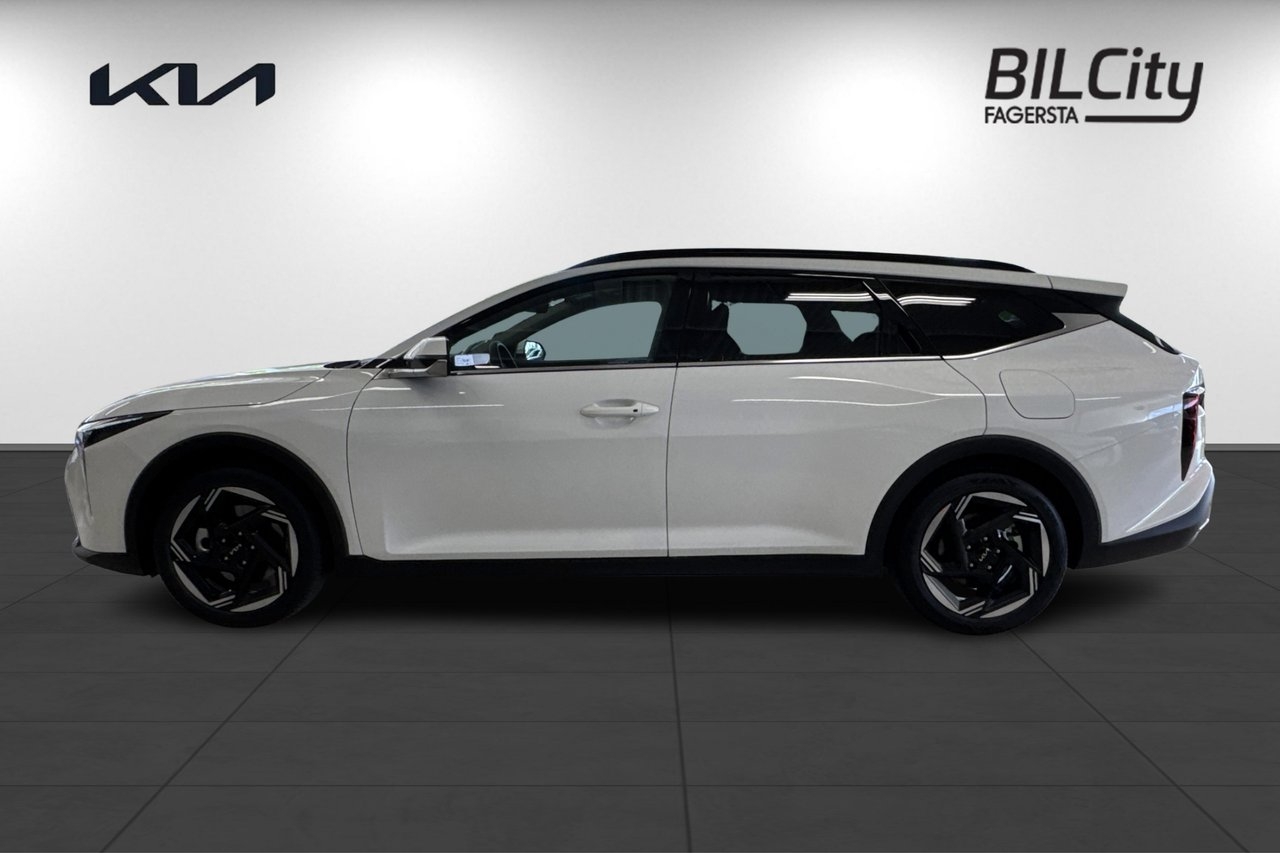 Kia K4 SW 1.6 T-GDi DCT Advance 2026, photo 4/10
