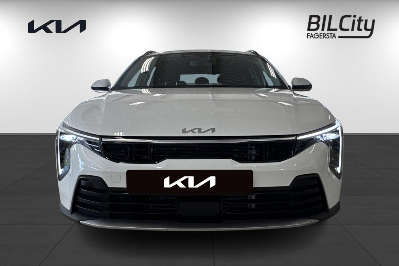 Kia K4 SW 1.6 T-GDi DCT Advance 2026, photo 2/10