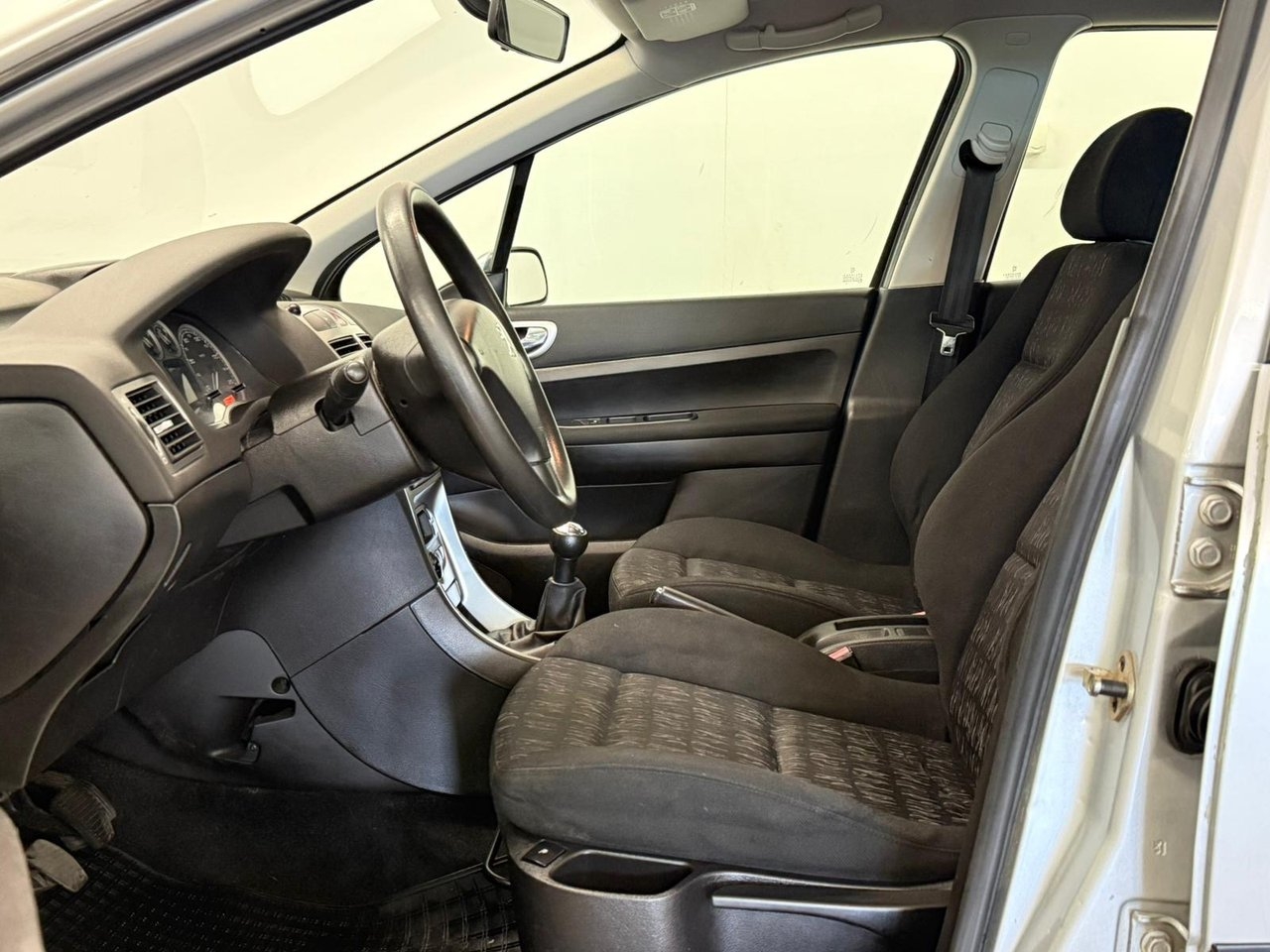 Peugeot 307 5-dörrar 2.0 XS Euro 3 2005, bild 7/10