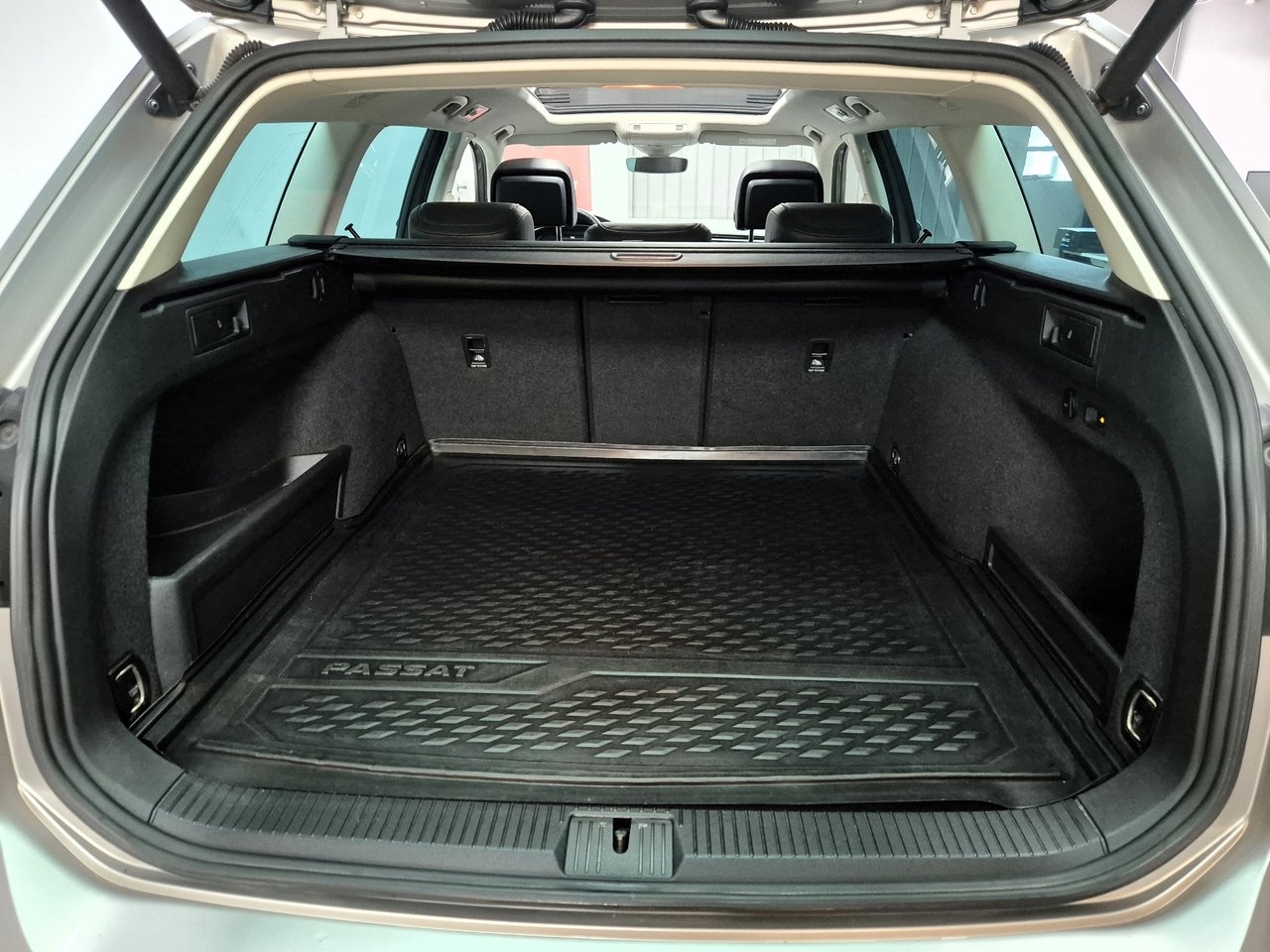 Volkswagen Passat 2015, bild 7/32